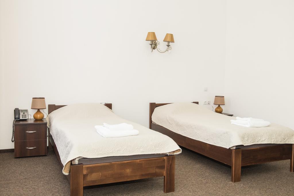 לבוב Guest House Adam Mickiewicz מראה חיצוני תמונה